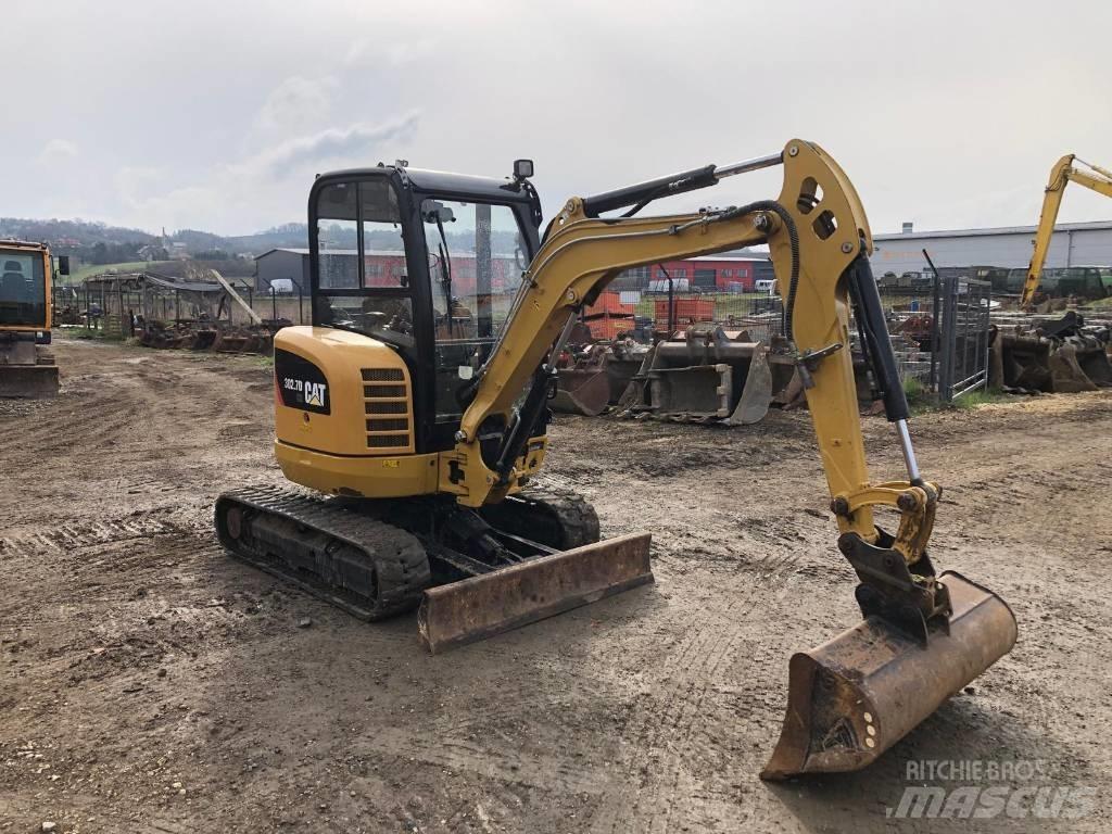 CAT 302.7 D Mini ekskavatoriai < 7 t