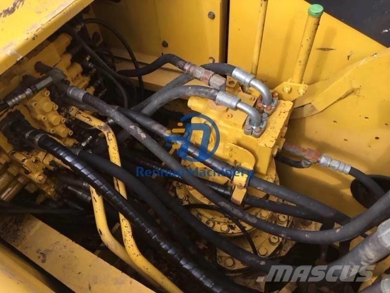 Komatsu PC210-7 Vikšriniai ekskavatoriai
