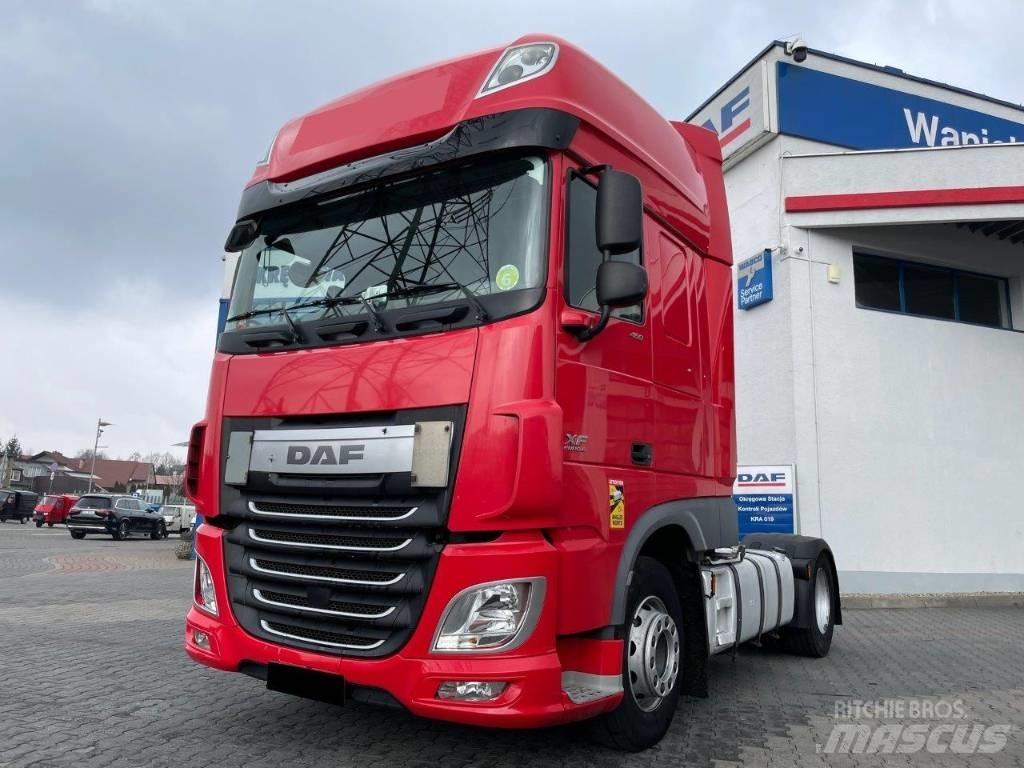 DAF FT460XF ADR Naudoti vilkikai