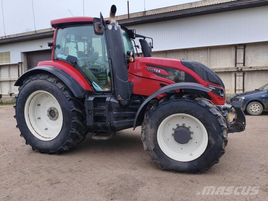 Valtra T 234 V Traktoriai