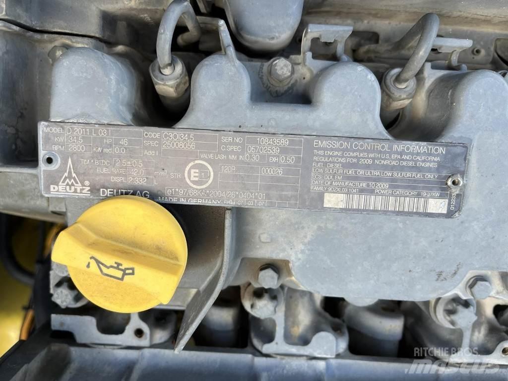 Bomag BW 135 AD Porinių būgnų volai