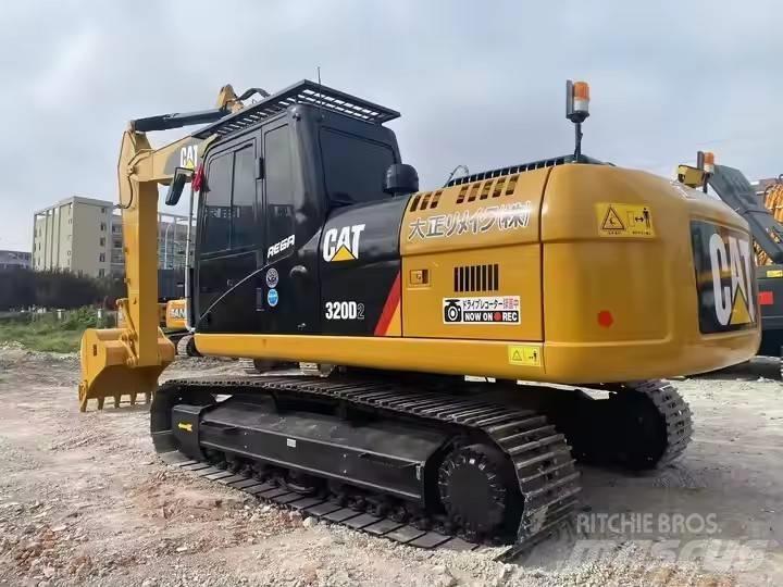 CAT 320 D2 Vikšriniai ekskavatoriai