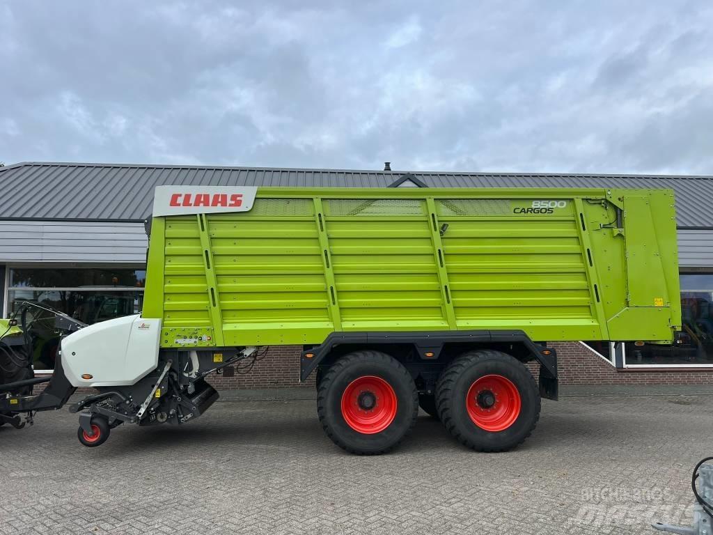 CLAAS Cargos 8500 Savikrovės priekabos