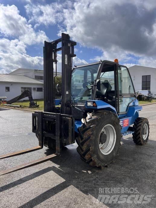Manitou MC30-4W Visureigiai krautuvai