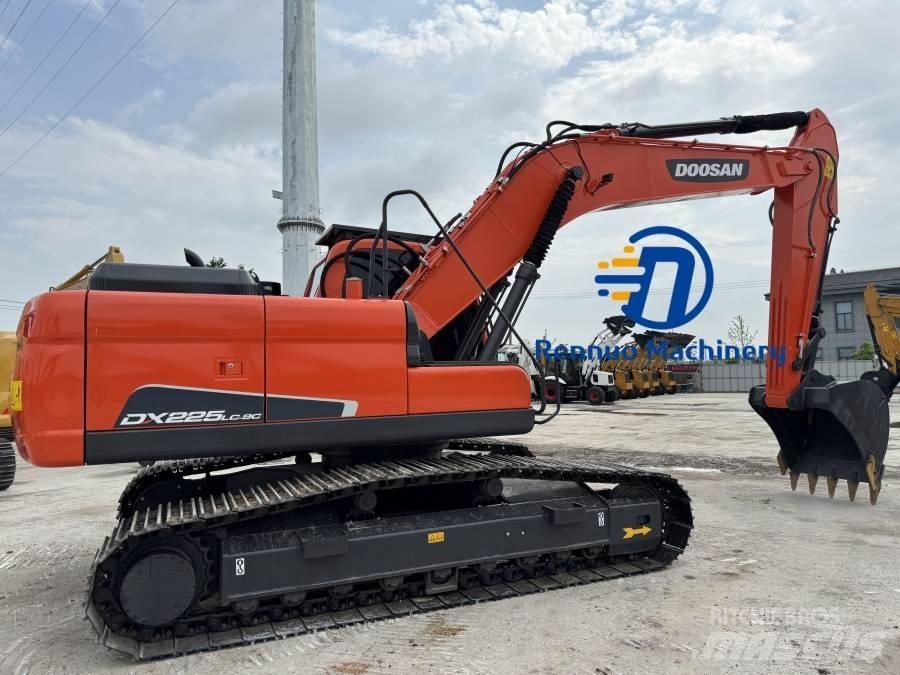 Doosan DX 225 LC-9C Vikšriniai ekskavatoriai