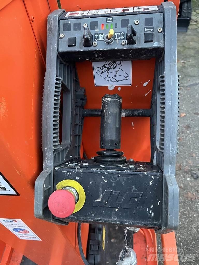 JLG 1230ES Kiti keltuvai ir platformos