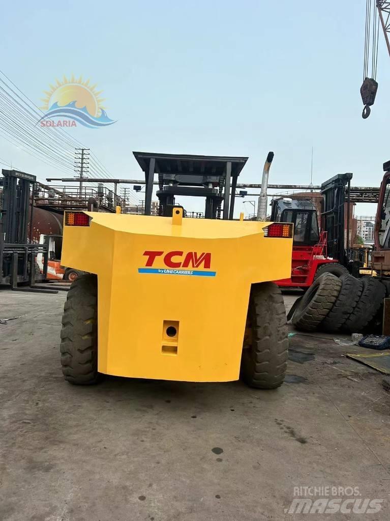 TCM FD 250 Dyzeliniai krautuvai