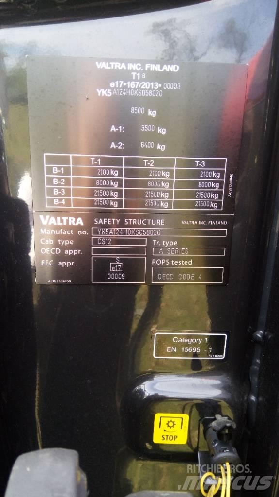 Valtra A 124 Traktoriai
