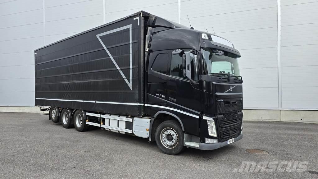 Volvo FH Priekabos su tentu