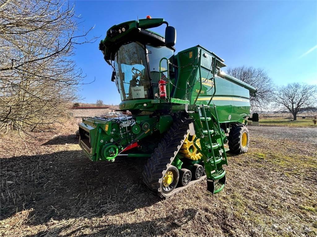 John Deere T670i Derliaus nuėmimo kombainai