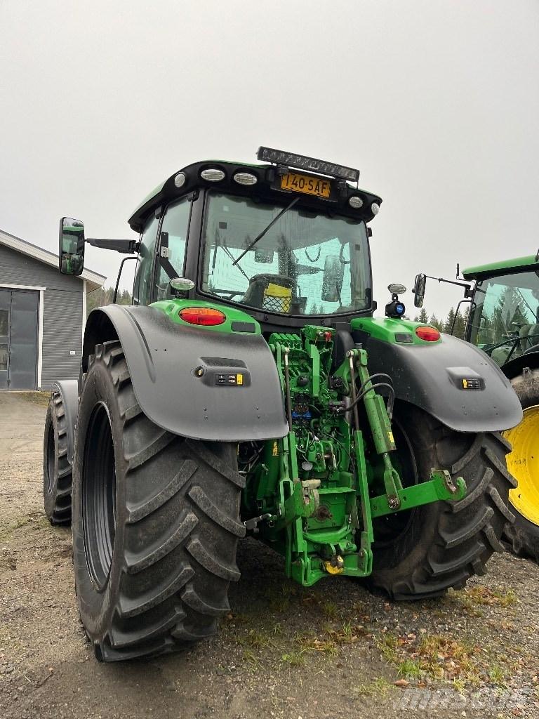 John Deere 6175 R Traktoriai