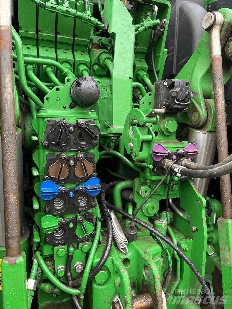 John Deere 6175 R Traktoriai