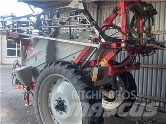 Kuhn Atlantique 3200 Prikabinami purkštuvai