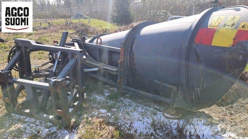 AM ALUEAURA 300 Sniego peiliai ir valytuvai