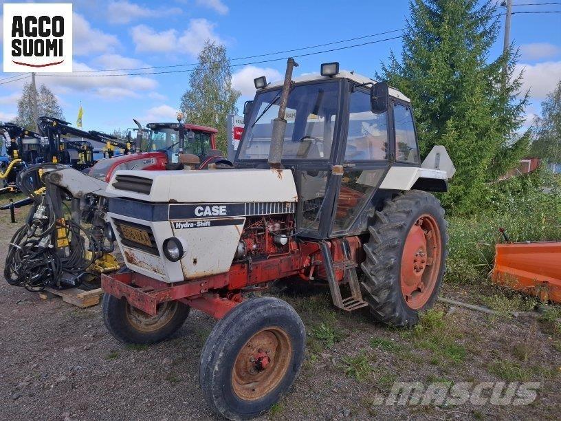 Case IH 1490 Traktoriai