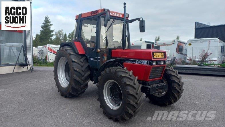 Case IH 845 XL Traktoriai