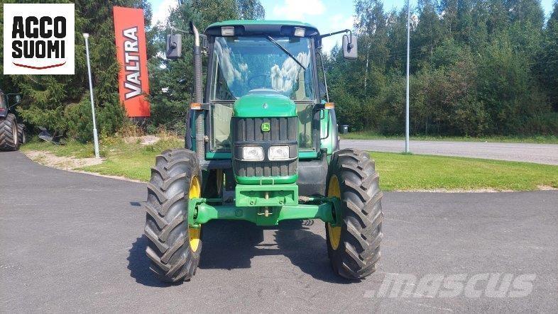 John Deere 6220 SE Traktoriai