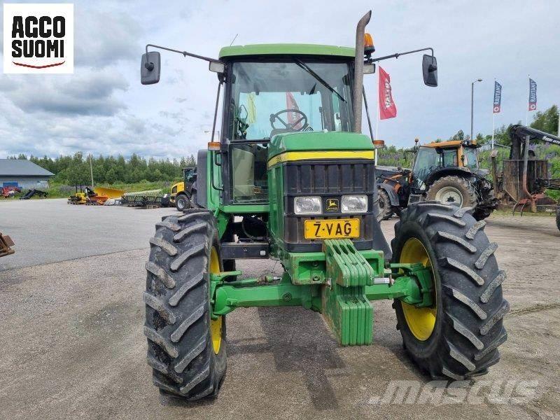 John Deere 6610 Traktoriai