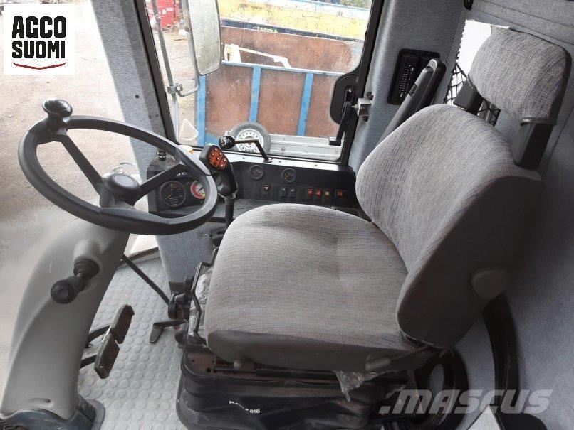 Sampo-Rosenlew 2045 Derliaus nuėmimo kombainai