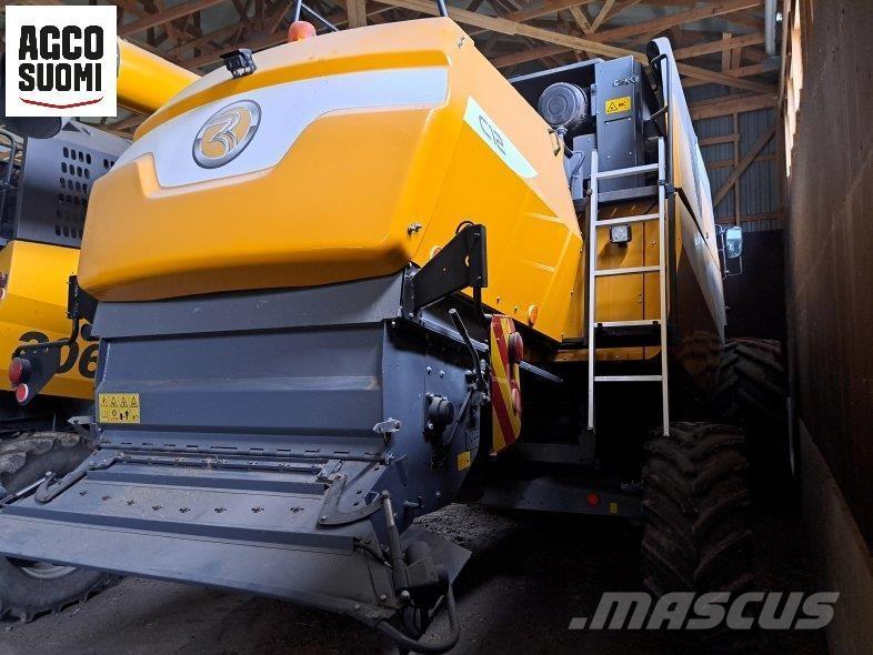 Sampo-Rosenlew C12 Derliaus nuėmimo kombainai