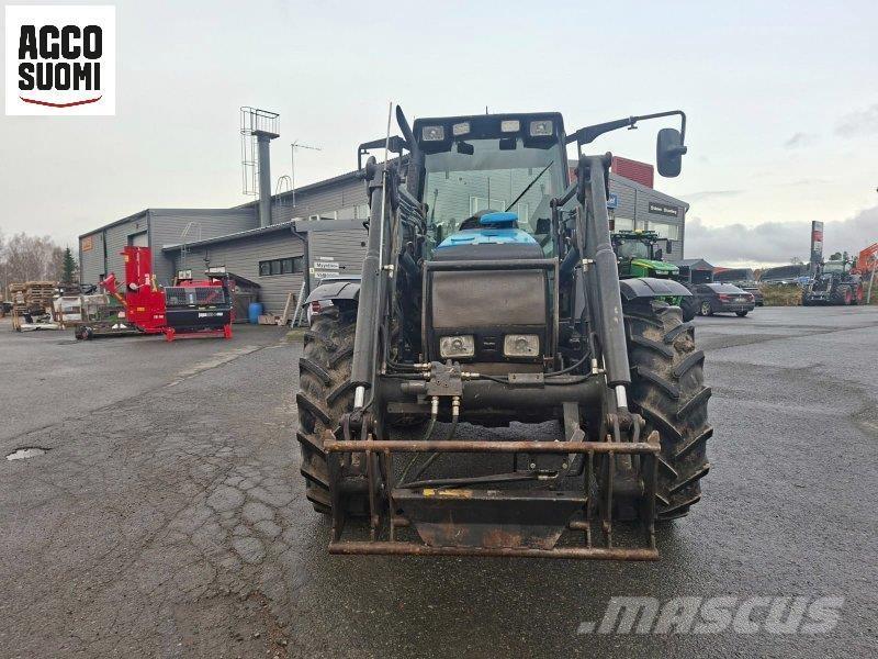Valtra 6750 HITECH Traktoriai