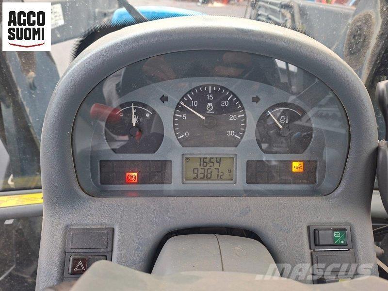 Valtra 6750 HITECH Traktoriai