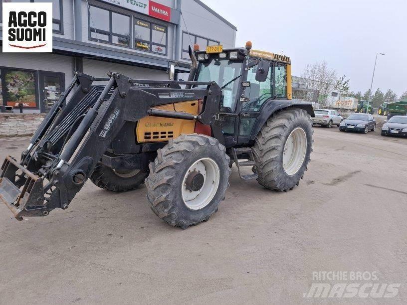 Valtra 8450 HITECH Traktoriai
