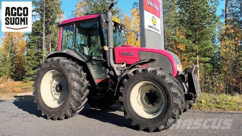 Valtra A92 Traktoriai
