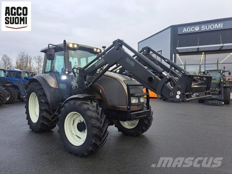 Valtra M120 Traktoriai