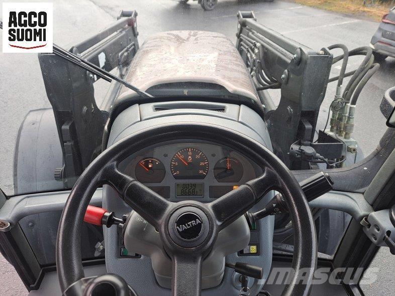 Valtra M120 Traktoriai