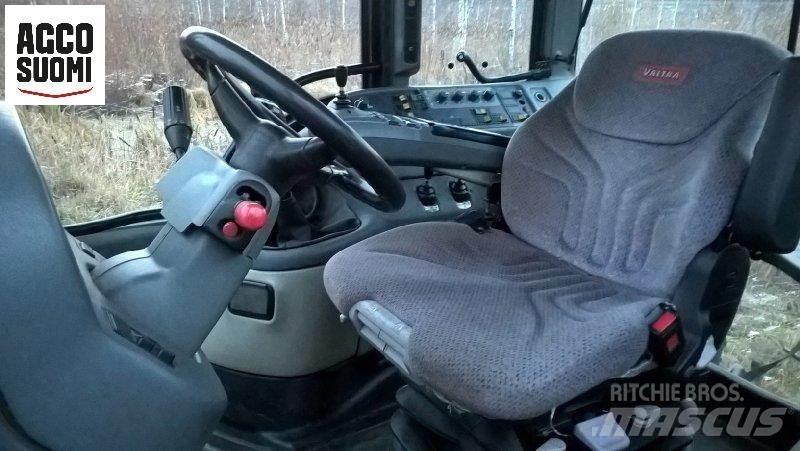 Valtra M130 Traktoriai