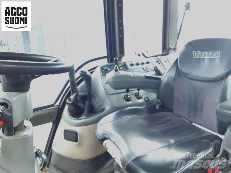 Valtra M130 Traktoriai