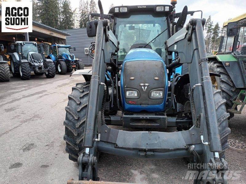 Valtra N142 D +EK Traktoriai