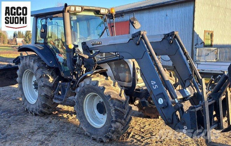 Valtra N92 Traktoriai