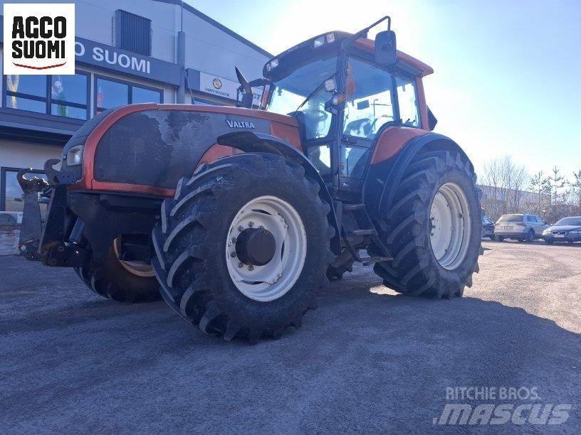 Valtra T150 Traktoriai