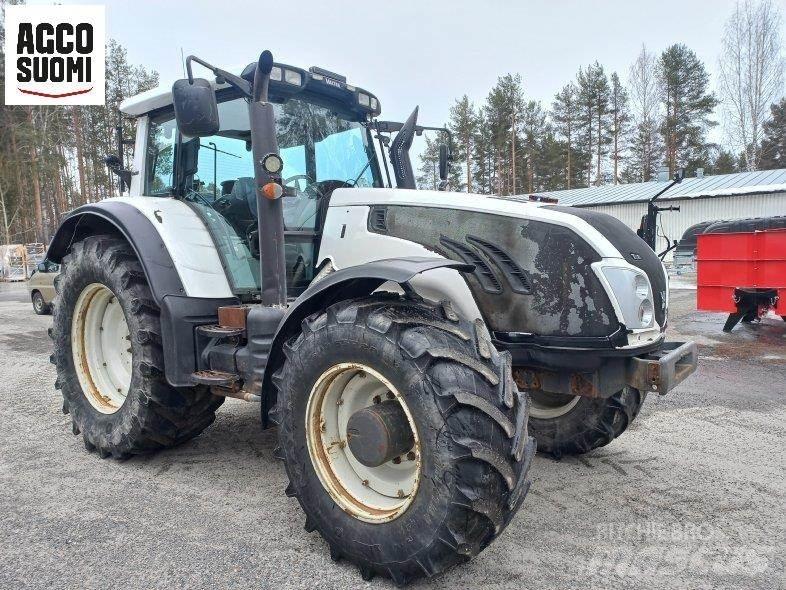 Valtra T213 VERSU Traktoriai