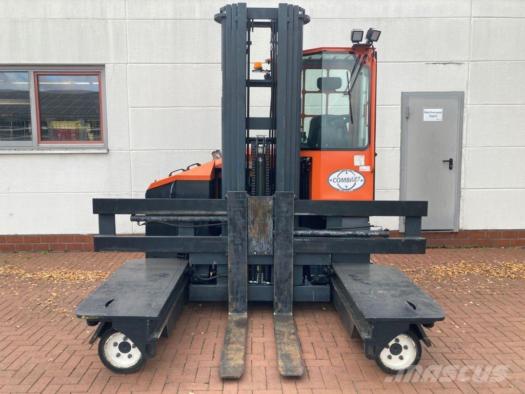 Combilift C4000 E Krautuvai su pakrovimu iš šonų