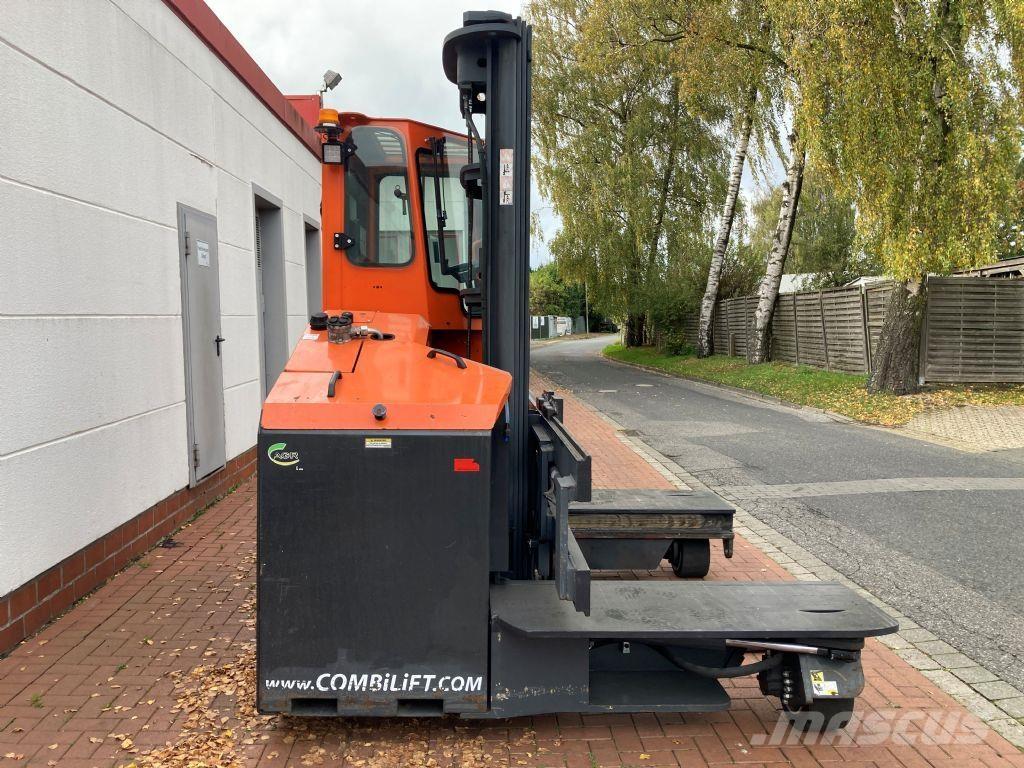 Combilift C4000 E Krautuvai su pakrovimu iš šonų