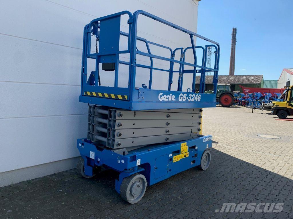Genie GS-3246 Žirkliniai keltuvai