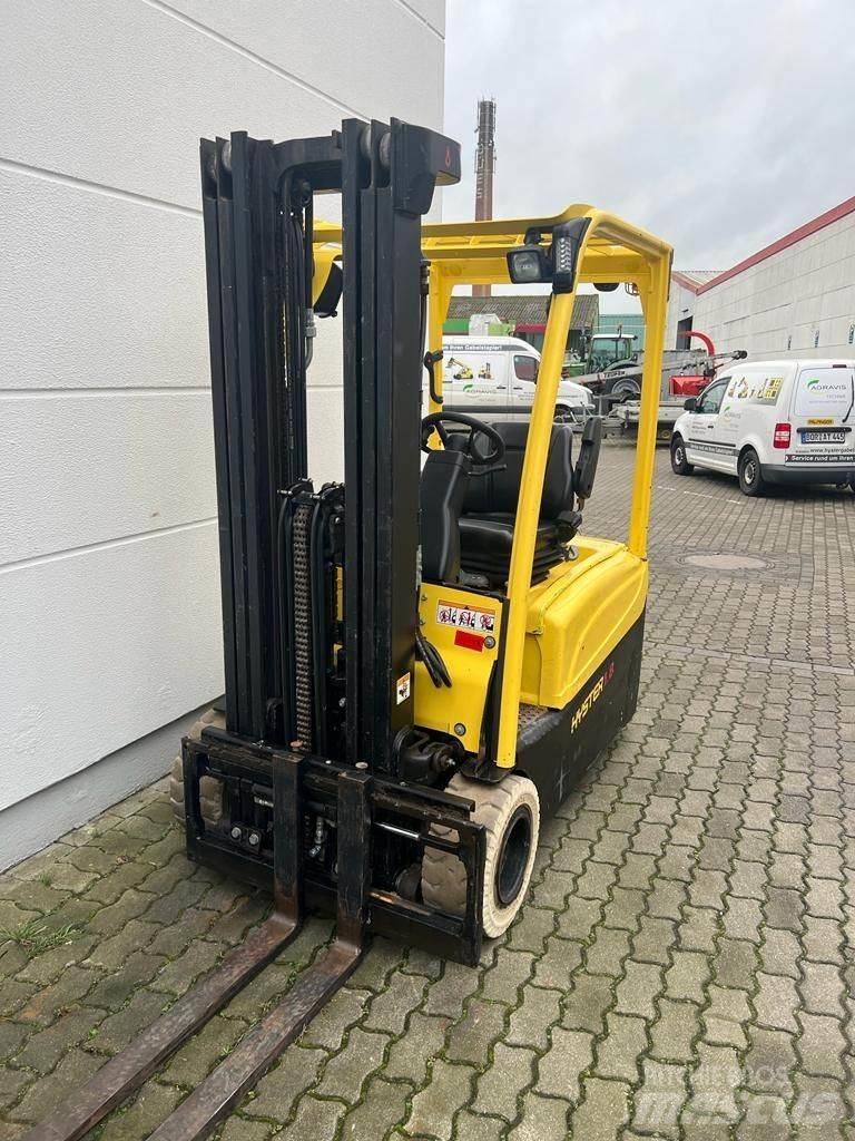 Hyster J 1.8 XNT Elektriniai šakiniai krautuvai