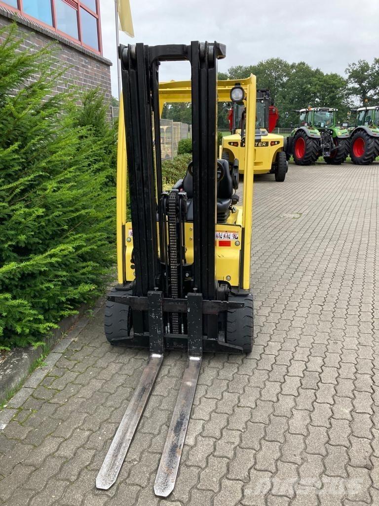 Hyster J 1.80 XNT Elektriniai šakiniai krautuvai