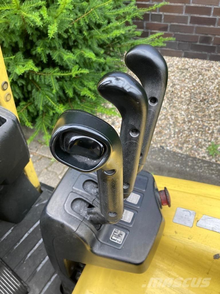 Hyster J 1.80 XNT Elektriniai šakiniai krautuvai