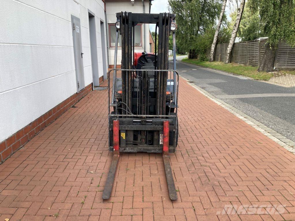 Toyota 42 6FGF 15 LPG (dujiniai) krautuvai