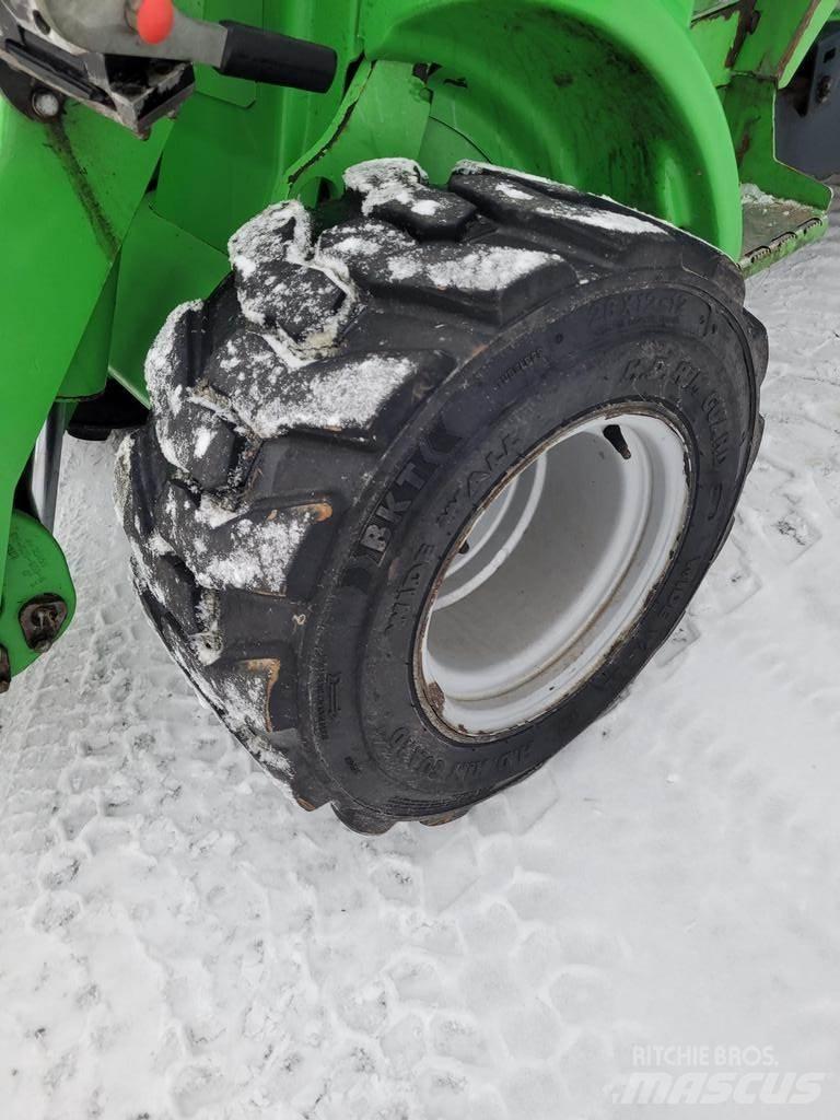 Avant 755 Daugiafunkciniai pakrovėjai