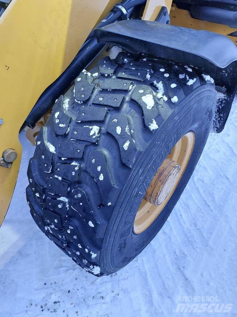 CAT 906H Žemės ūkis - Kita