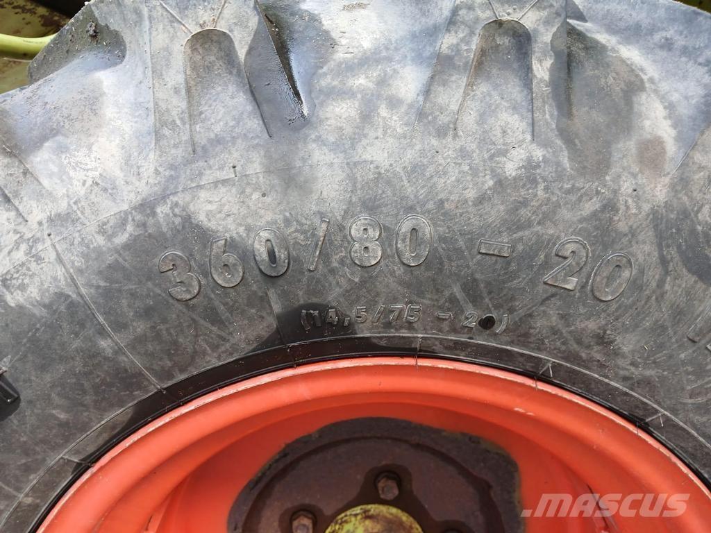 CLAAS 48 Derliaus nuėmimo kombainai