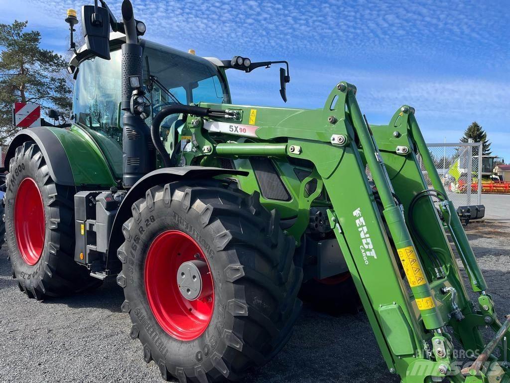 Fendt 718 Traktoriai