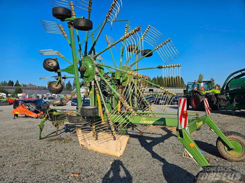 Krone 900 Šieno grėbliai ir vartytuvai