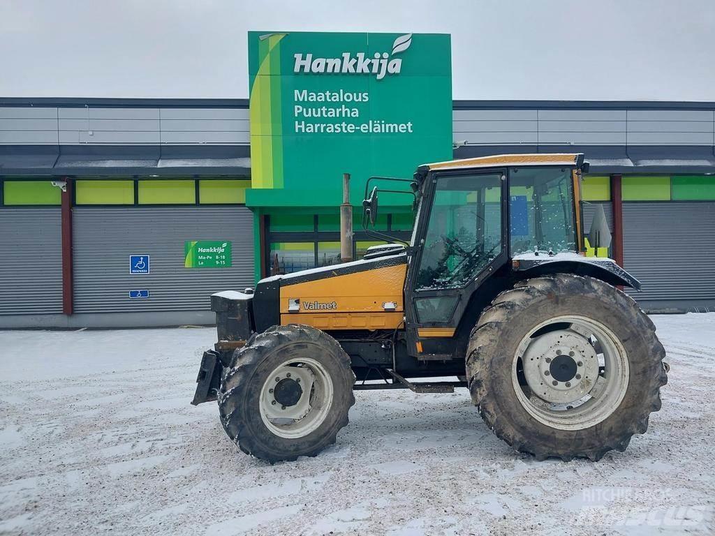 Valmet 665 Traktoriai