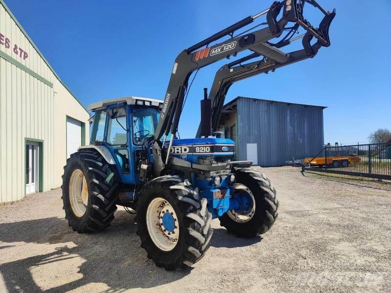 Ford 8210 Traktoriai